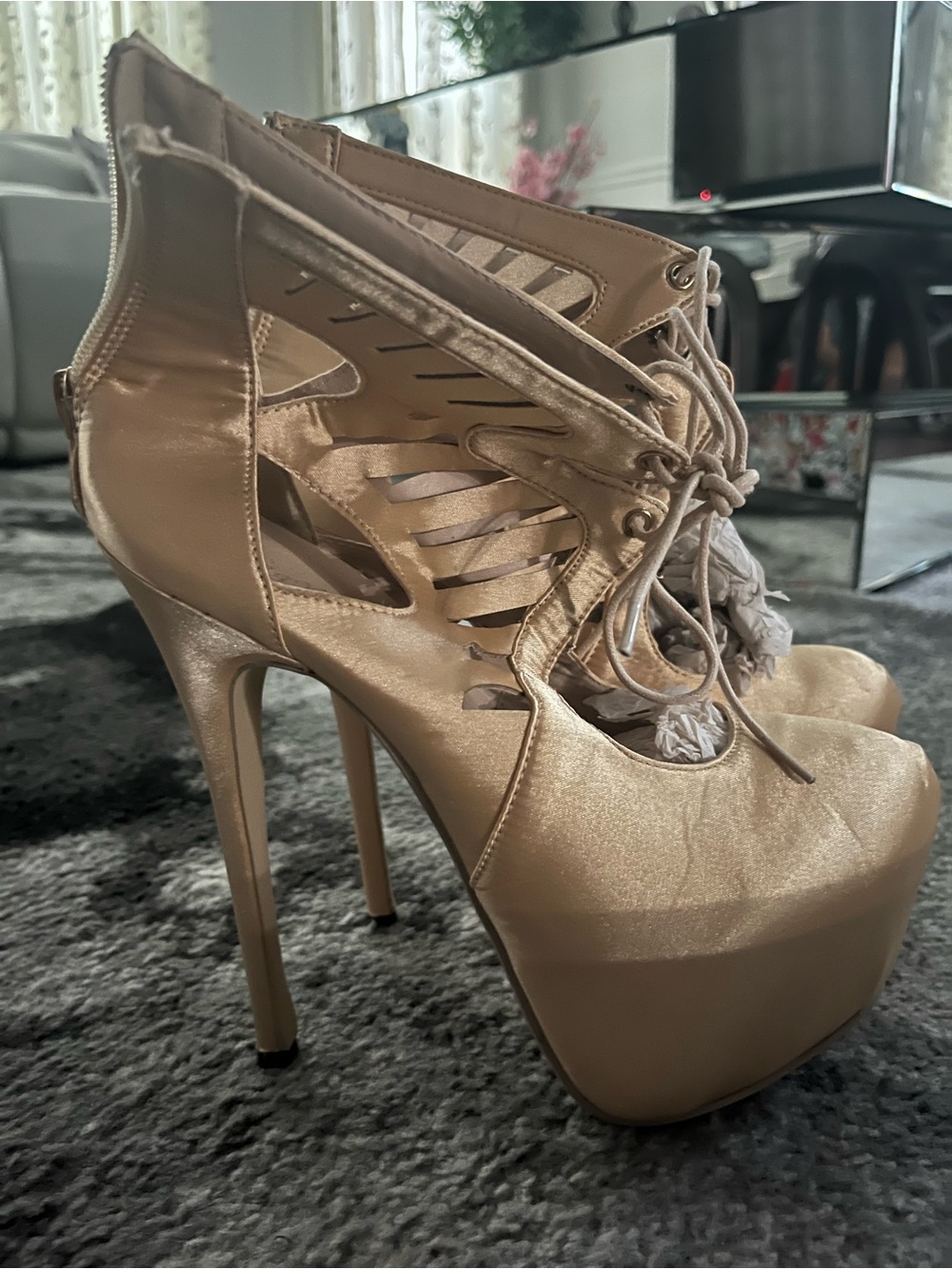 Women's Lace-Up Cutout Platform Heels in Nude - Picture 2 of 3
